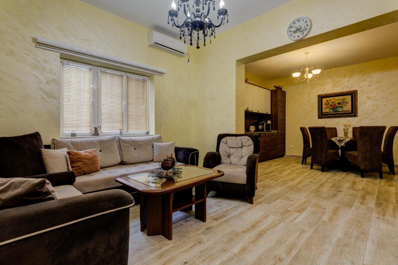 Raicevic Residence 蒂瓦特 外观 照片